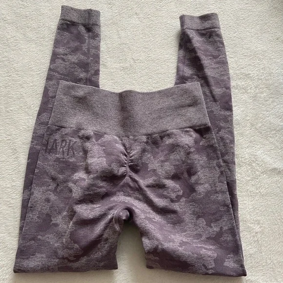 Gymshark OG Camo Leggings Lavendar - Picture 4 of 7